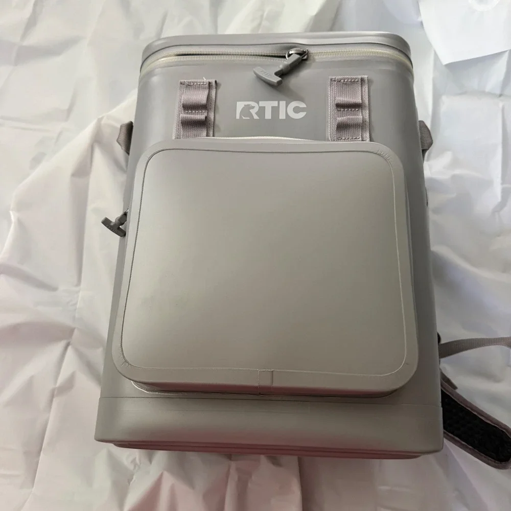 RTIC Unisex 15 Can Ultra Tough Backpack Cooler Gray Insulated Waterproof Hiking